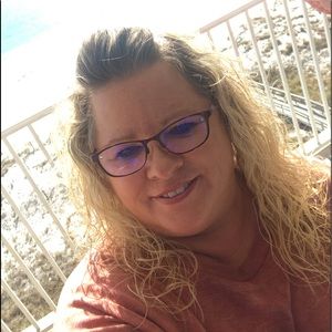 Meet your Posher, Christy